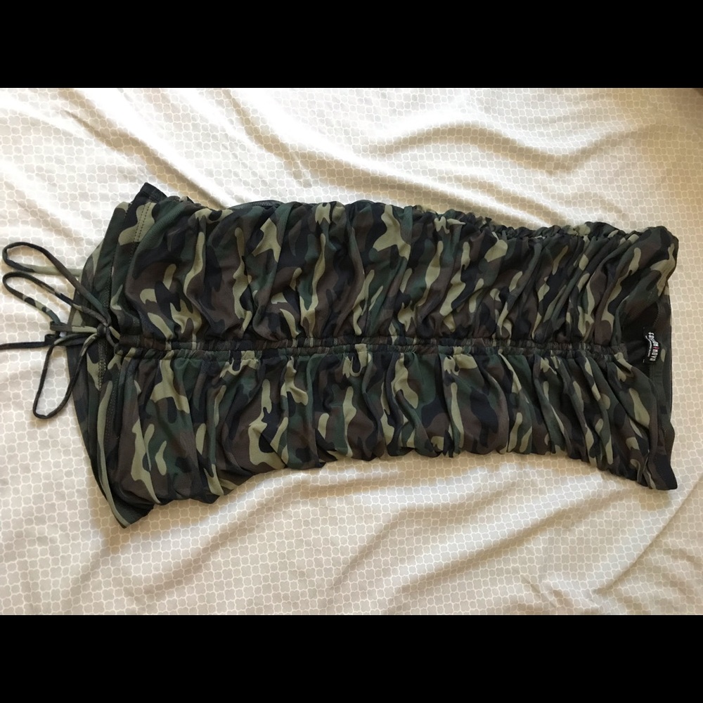 Strapless dress